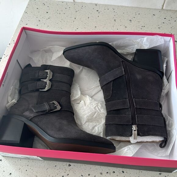 Vince Camuto Kempreea Gray Suede Buckles Mid-Shaft Boots Block Heel Zip 7 Wide - Picture 13 of 13